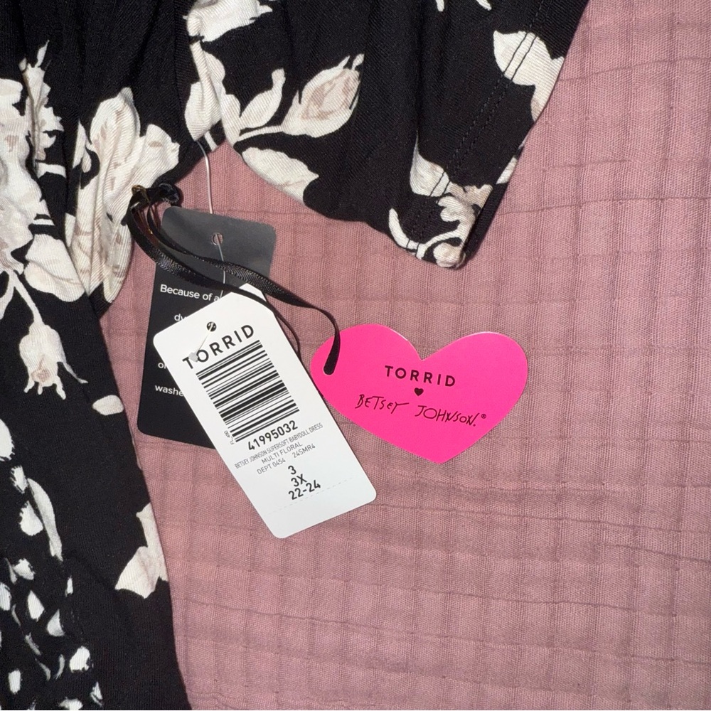 Torrid X Betsy Johnson babydoll dress - Picture 8 of 8